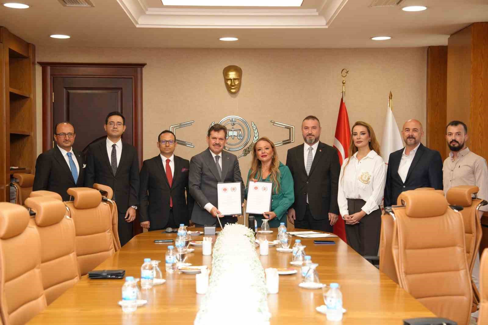 ikinci-sans-projesi-izmir-den-guclu-bir-sosyal-donusum-modeli