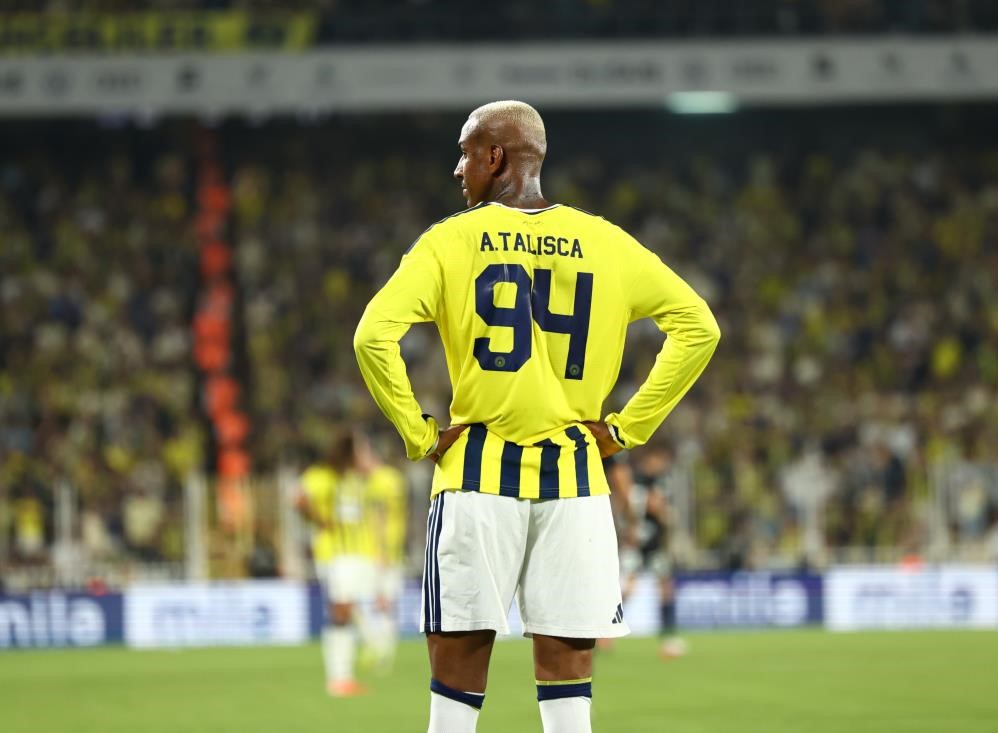 fenerbahce-de-anderson-talisca-ile-yollar-ayrildi