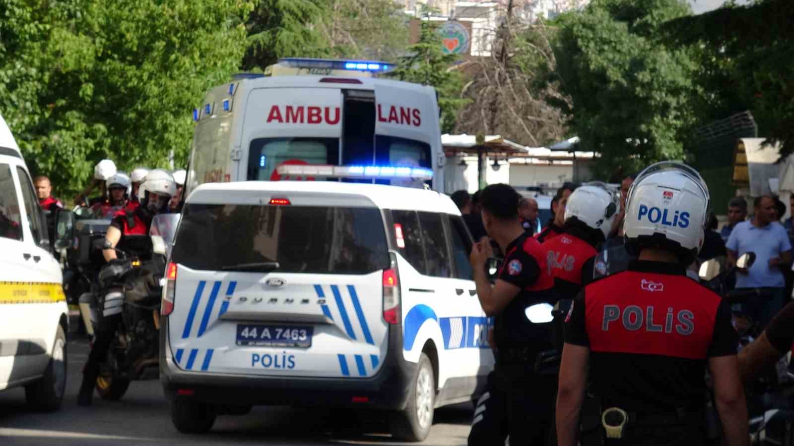 malatya-da-cinnet-geciren-baba-esini-ve-kizini-oldurdu