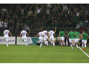 Kocaelispor Yeni Stadında İlk Maçına Çıktı