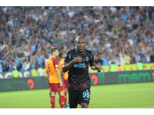 Spor Toto Süper Lig: Trabzonspor: 3 - Galatasaray: 0 (İlk Yarı)