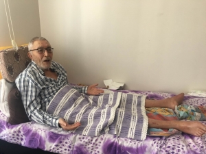 15 Temmuz’da Yatalak Oldu, Ayağa Kalkabilmek İçin Yardım Bekliyor