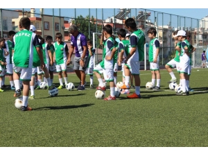 Kepez’de Takım Ruhu Gelişiyor