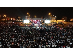 Çiğli’de “Barış Ve Kardeşlik” Konseri