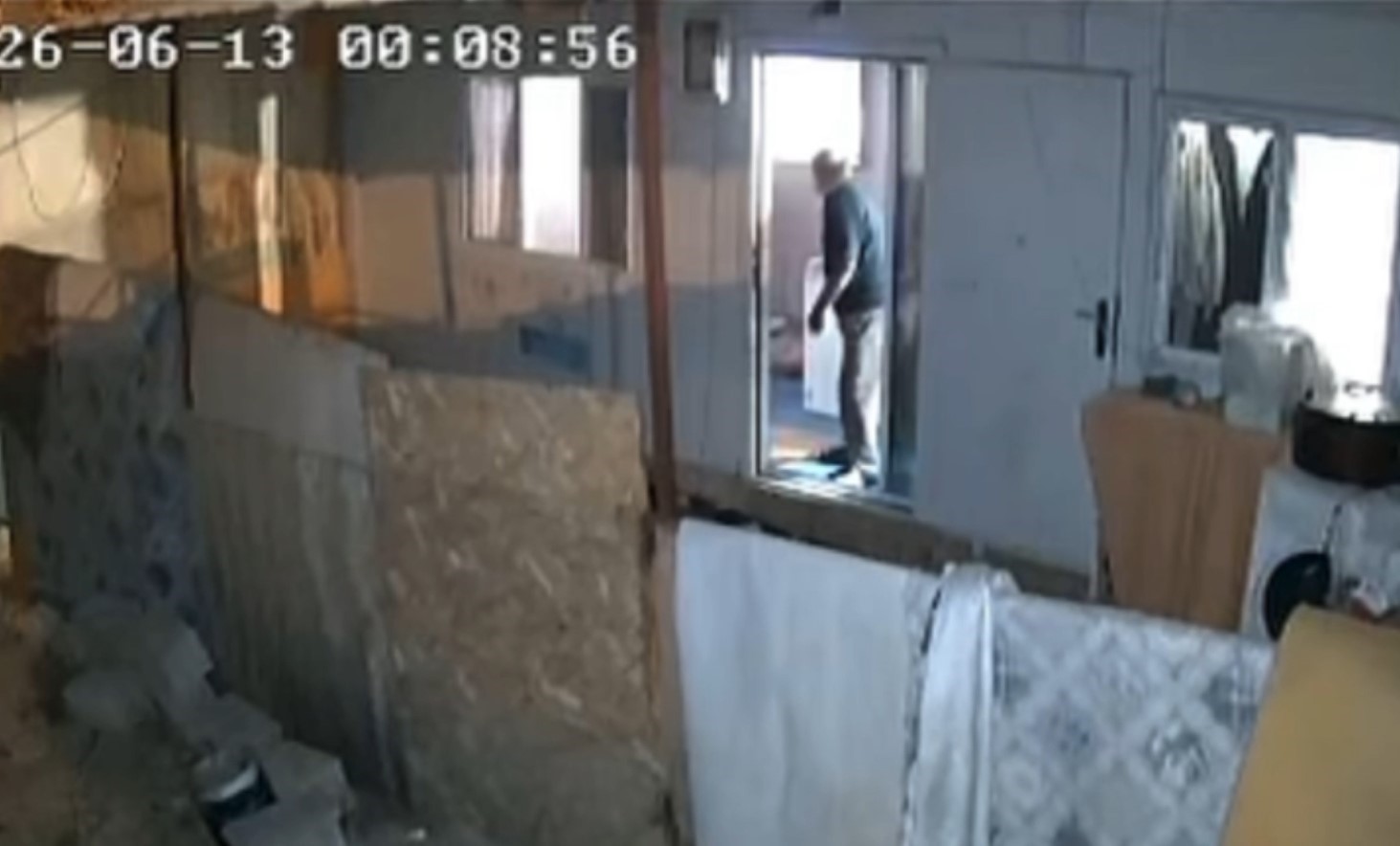 gaziantep-teki-4-6-lik-deprem-ani-guvenlik-kameralarinda