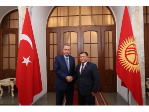 Cumhurbaşkanı Erdoğan Kırgızistan Meclis Başkanı Cumabekoile İle Görüştü