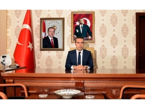 Emet Kaymakamı Vekildi, Asil Oldu