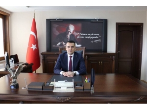 Tayini Çıkan Kaymakamın Kalması İçin Sosyal Medyada Kampanya Başlattılar