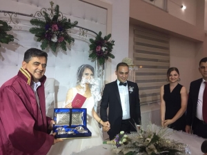 Başkan Yalçın, Genç Çiftin Nikahını Kıydı
