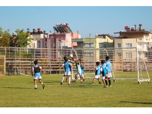 Kepez’in Minik Futbolcuları Eğitimlere Başladı