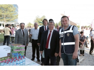 İlk Kayıt Rektör Tabakoğlu’ndan