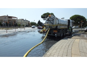 Taşan Kanalizasyon Suyu Tepkiye Neden Oldu