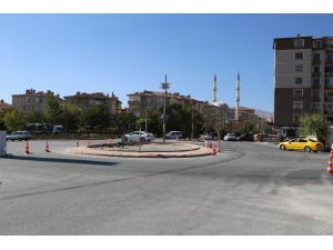 Niğde’de Eski Sanayi - Selçuklu Caddeleri Birleşimine Kavşak