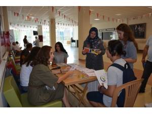 Düzce Üniversitesi’nde Kayıt Heyecanı Başladı