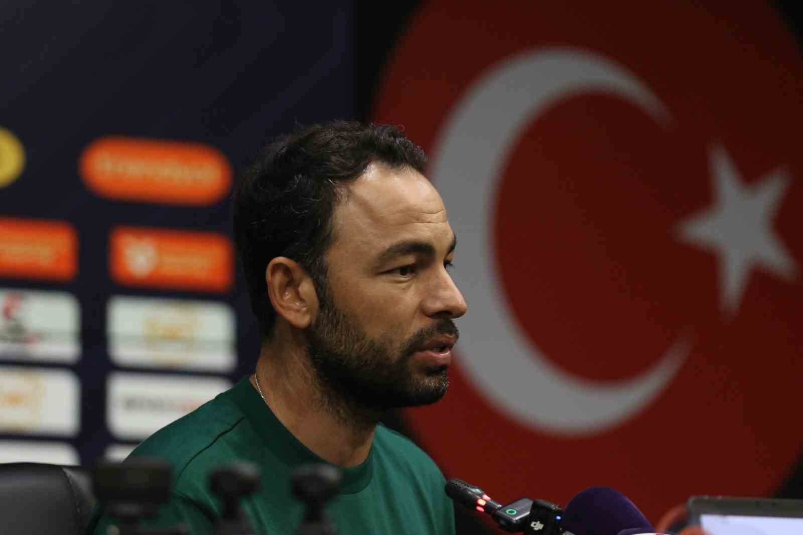 selcuk-inan-galibiyeti-taraftarimiza-armagan-ediyorum