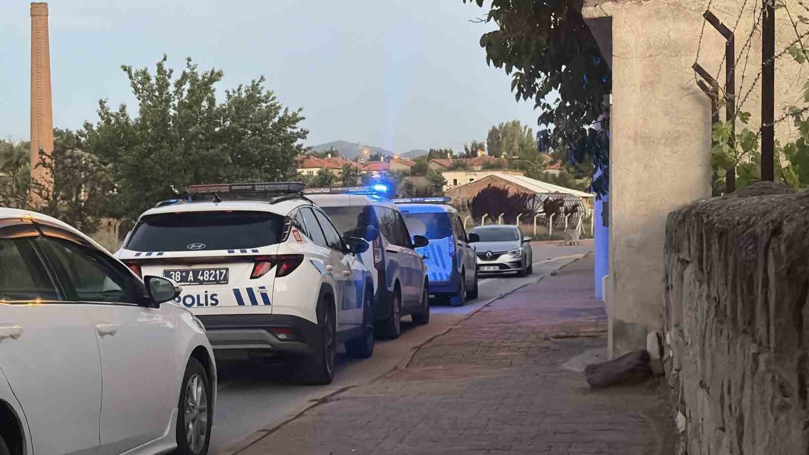 kayseri-de-72-yasindaki-bir-kadin-intihar-etti