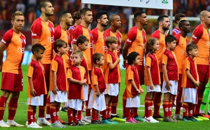 Galatasaray'ın Uefa Ile Kadro Pazarlığı!