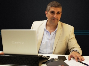 Uzmanlardan Ekonomik Krizi Atlatmak İçin Markalaşma Uyarısı