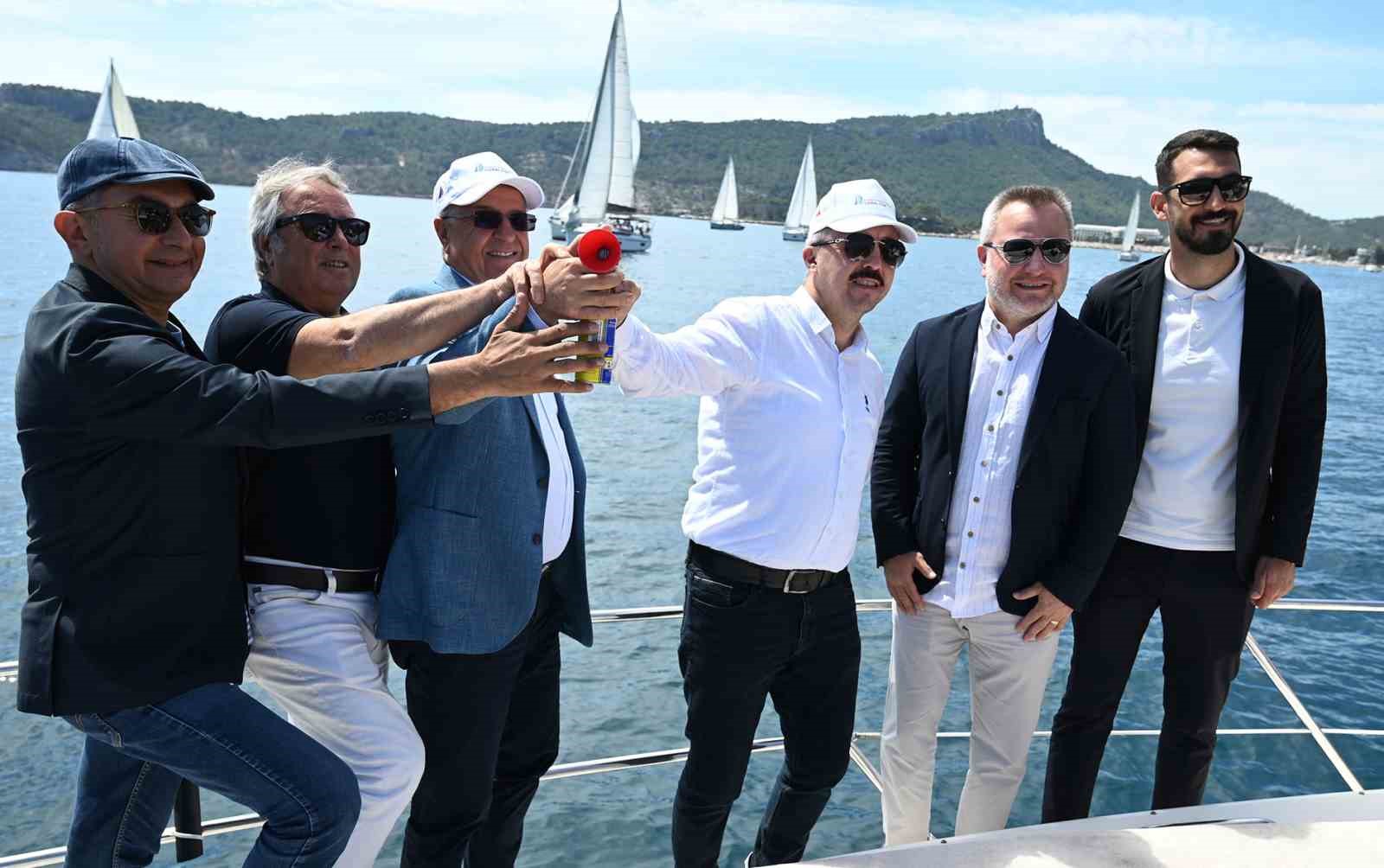 antalya-yat-yarislari-kemer-den-start-aldi