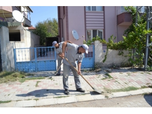 Şuhut’ta Çevre Temizliği Çalışmaları Devam Ediyor