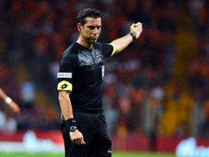 Ali Palabıyık’ın Eli Cebinden Ayrılmıyor