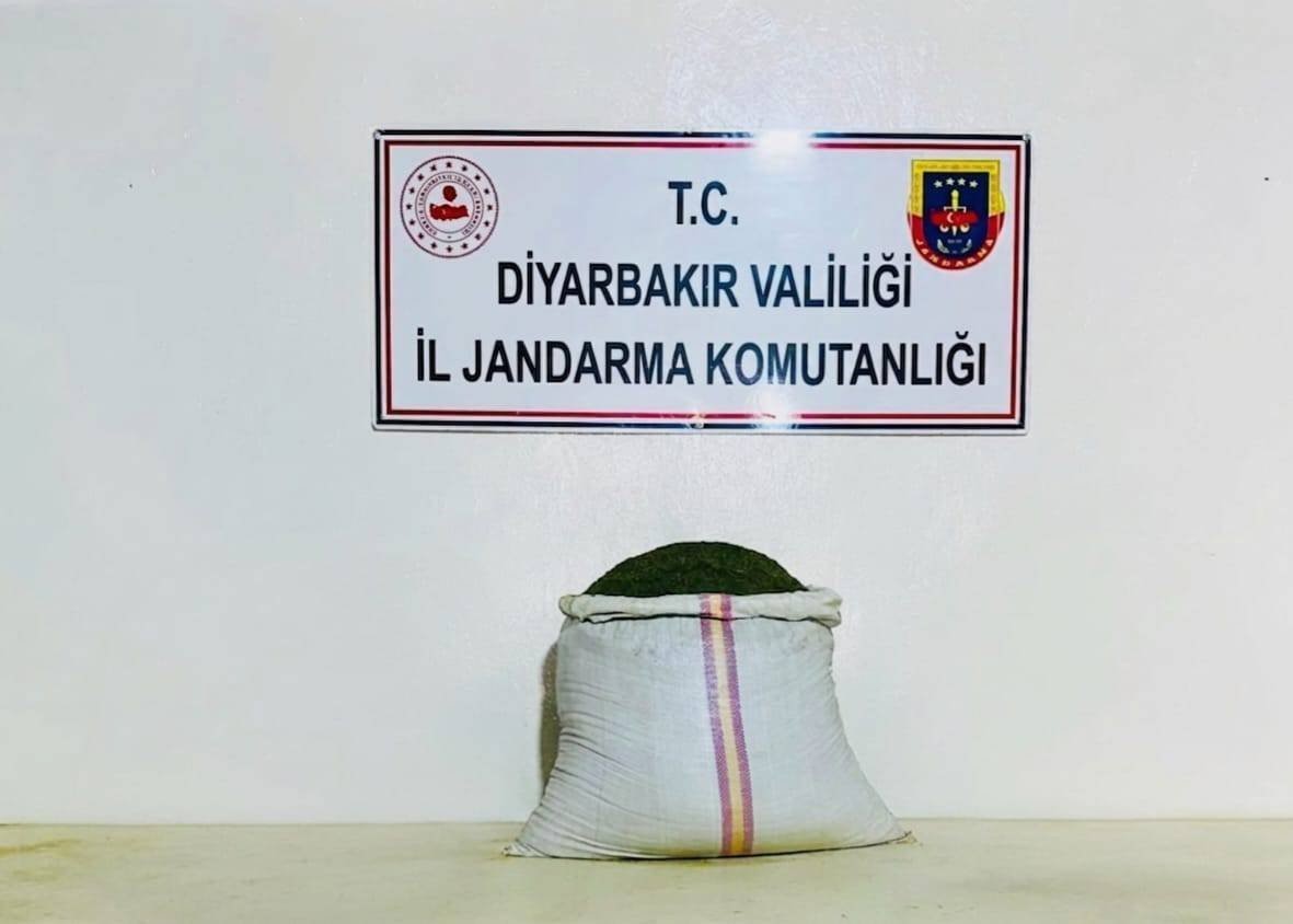 diyarbakir-da-10-kilo-esrar-ele-gecirildi