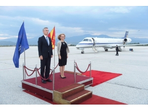 Nato Genel Sekreteri Stoltenberg Makedonya’da