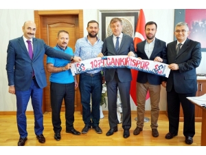 Üniversitelerden Spora Destek