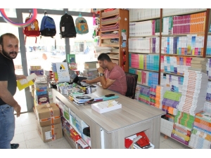 Malazgirt’te Okul Alışverişi Telaşı