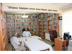 3 Bin Nüfuslu İlçede 12 Bin Kitaplı Örnek Kütüphane