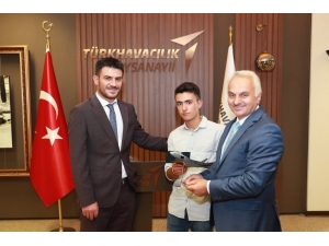 Hayvan Otlatırken Uçak Mühendisi Olmayı Hayal Eden Öğrenci, Tusaş’ta İşe Başladı