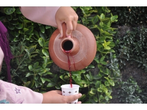 Tarihi Şeritte Osmanlı Şerbeti Ve Lokum İkramı