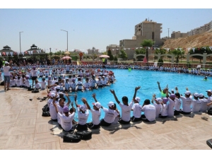 Şanlıurfa’da Yüzme Havuzlarına Yoğun İlgi
