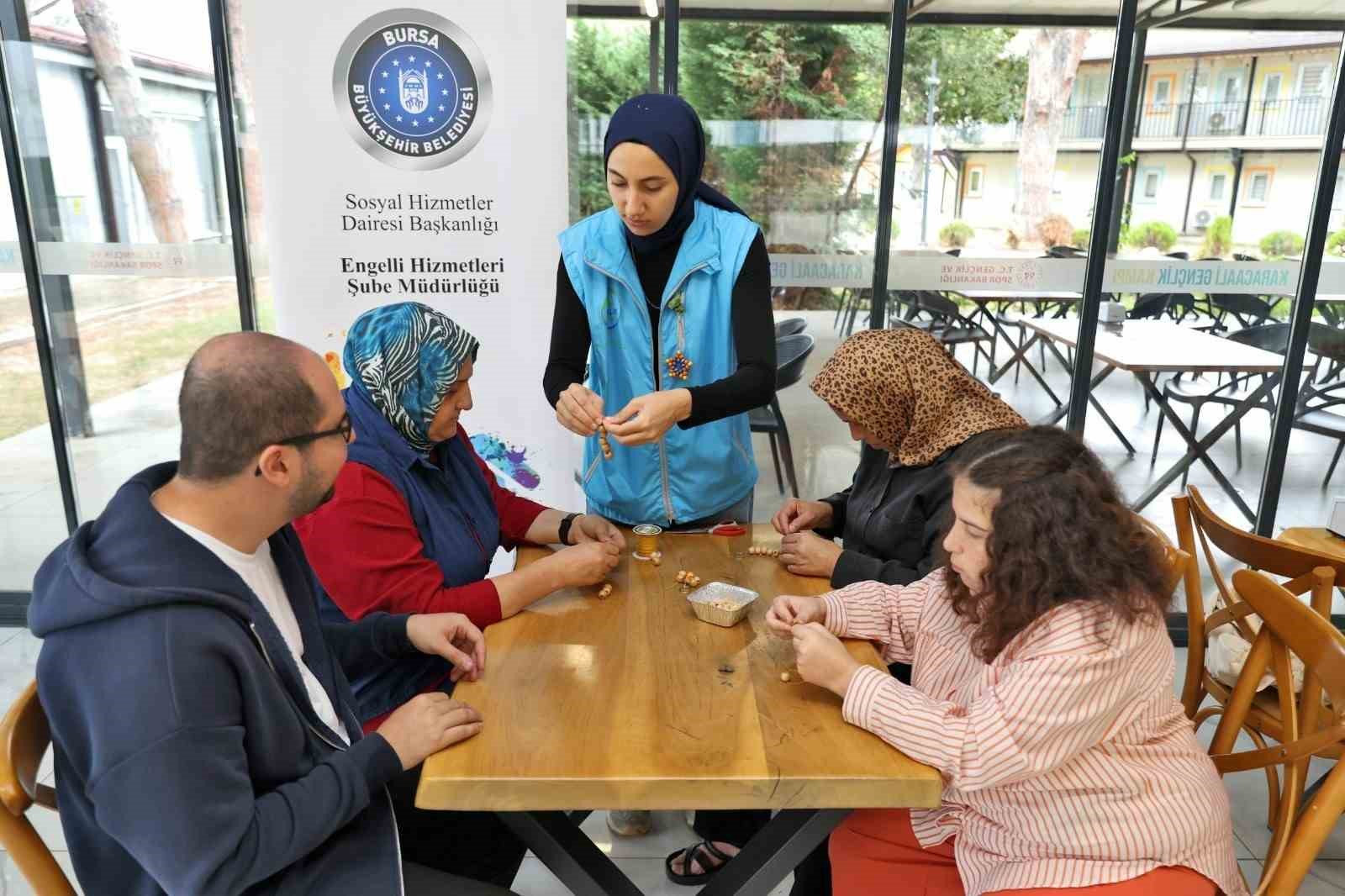 buyuksehir-den-farkli-gelisim-gosteren-gencler-icin-kamp