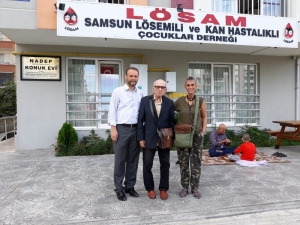 Lösemili Çocuklar İçin Evini Bağışladı