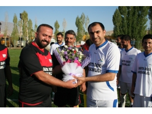 Esnaf Ve Zabıta Arasında Dostluk Maçı