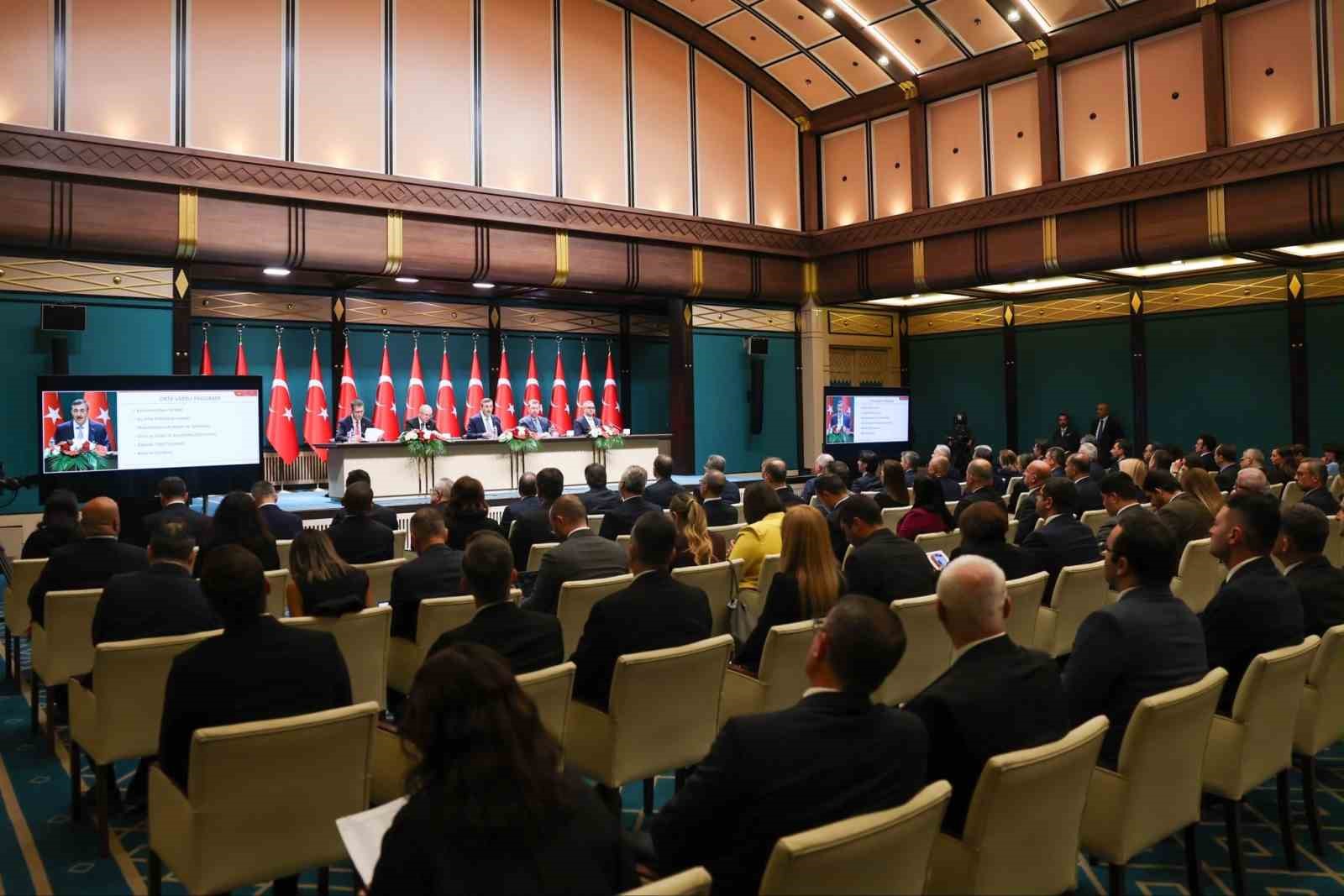 cumhurbaskani-yardimcisi-yilmaz-enflasyonun-yil-sonunda-yuzde-28-4-olmasini-bekliyoruz