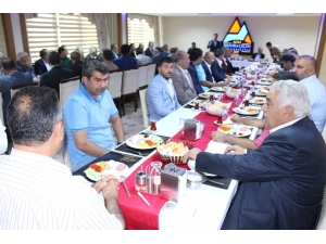 Milletvekili Çelebi Ağrı’nın Büyükleri İle Bir Araya Geldi