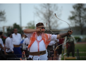 Bursalı Şüca Kemankeş Adına Düzenlenen Turnuvada Sporcular Kıyasıya Yarıştı