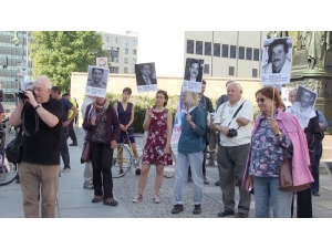 Berlin’de Eyalet Parlamentosu Önünde Nsu Mitingi