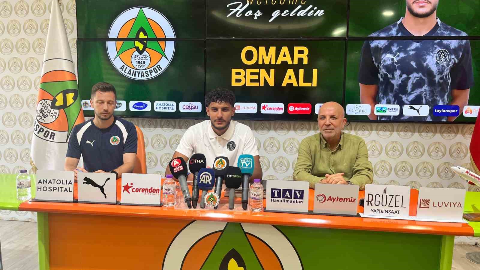corendon-alanyaspor-tunuslu-santrfor-omar-ben-ali-yi-renklerine-bagladi