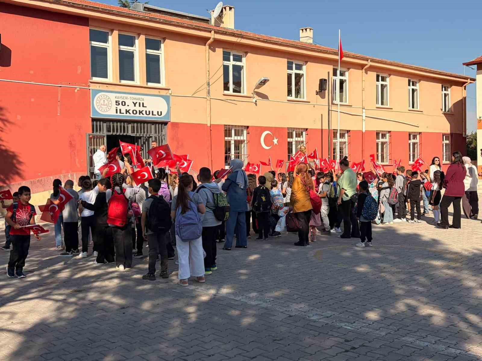 tomarza-da-yeni-egitim-ogretim-yili-basladi