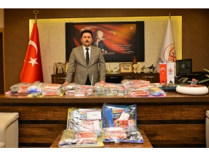 Altıeylül Belediyesinden Kırtasiye Yardımı