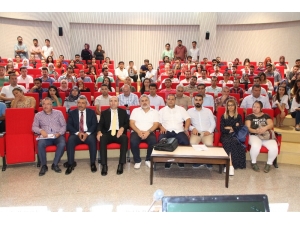 Göç Olgusu Ve Eğitime Yansımaları Paneli Gerçekleştirildi