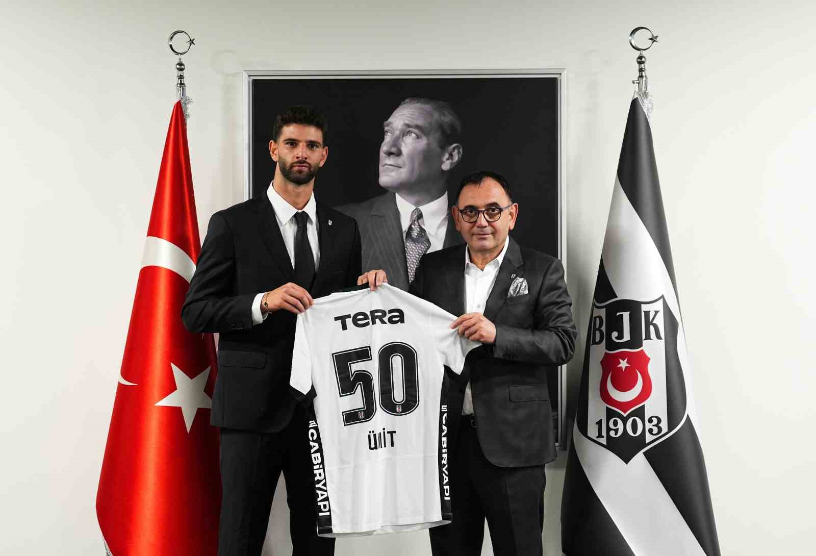 besiktas-ta-asbaskan-murat-kilic-umit-akdag-ile-bir-araya-geldi