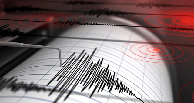 Antalya'da 4,8 Büyüklüğündeki Deprem 30 Saniye Sürdü