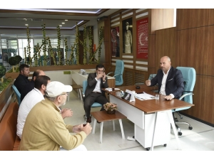 Tekkeköy’de Vatandaşlar Beyaz Masada Karşılanıyor