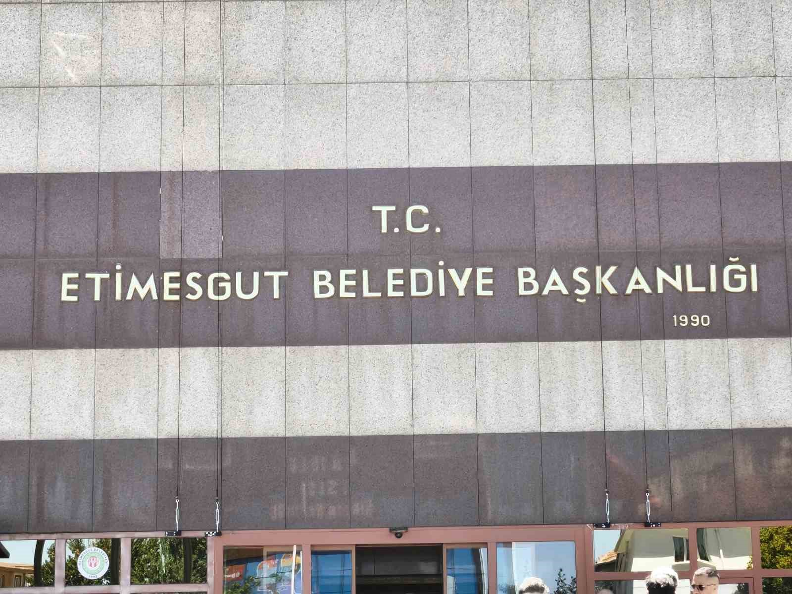 etimesgut-sorusturmasinda-serpil-zengin-ve-mutlu-kerimoglu-hakkinda-250-milyon-liralik-rusvet-iddiasi