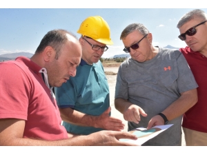 Makü Rektörü Korkmaz Projeleri İnceledi