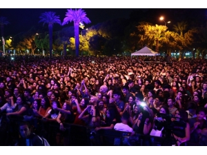 Eğlence Ve Sanatın Adresi; İef